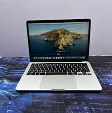 MacBook Pro 13” (2020) – Intel Core i7 | 32GB RAM | 512GB SSD | Touch Bar