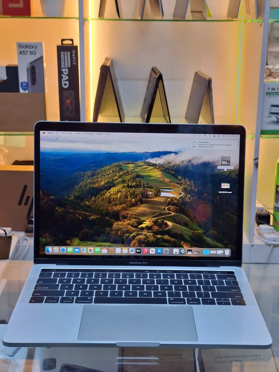 Apple MacBook Pro 13-inch (2019) Intel Core i7 16GB RAM 256GB SSD Retina Display