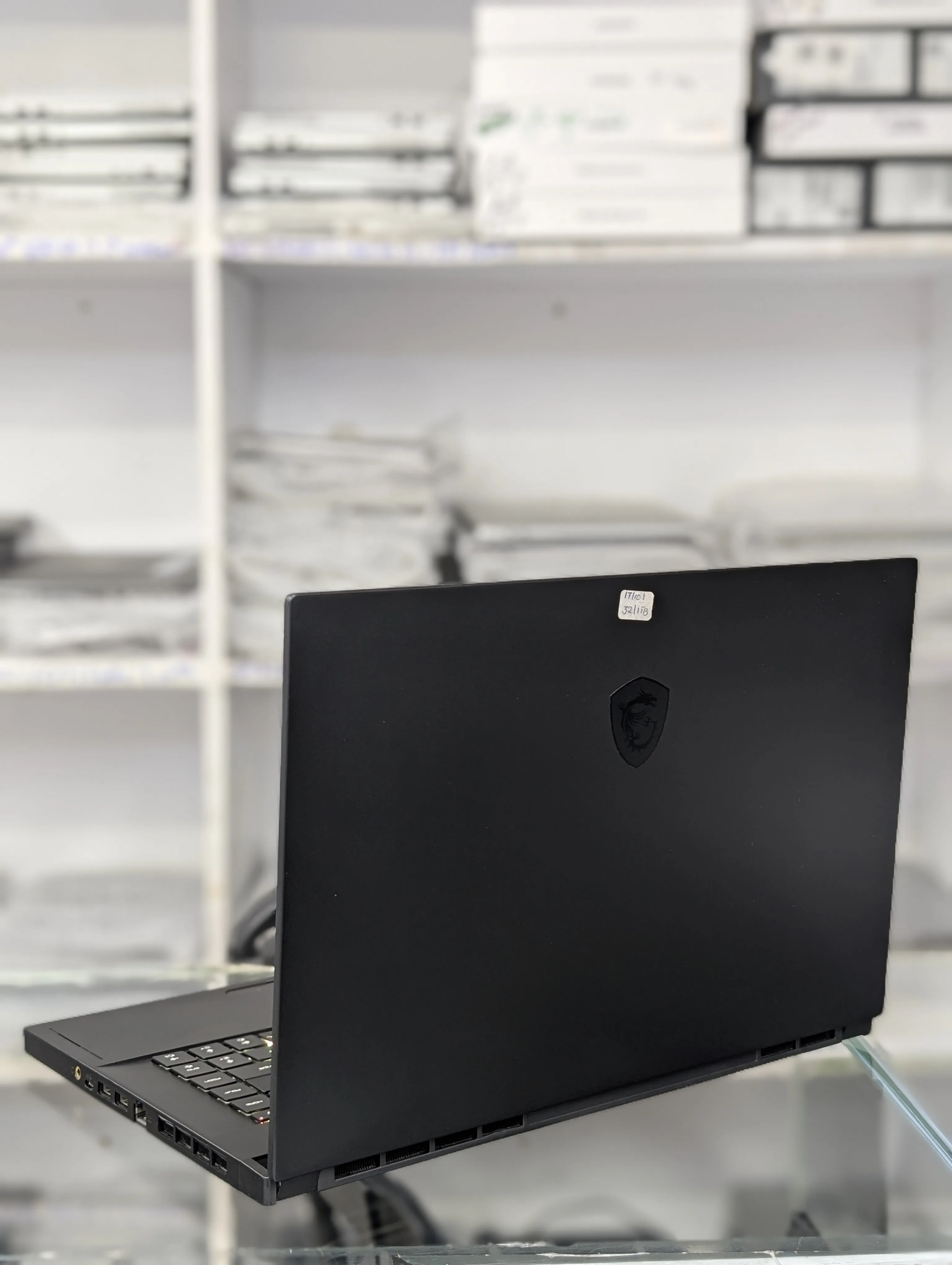 MSI Thin Stealth GS65 8th gen i7 16gb 512ssd RTX 1070 8GB