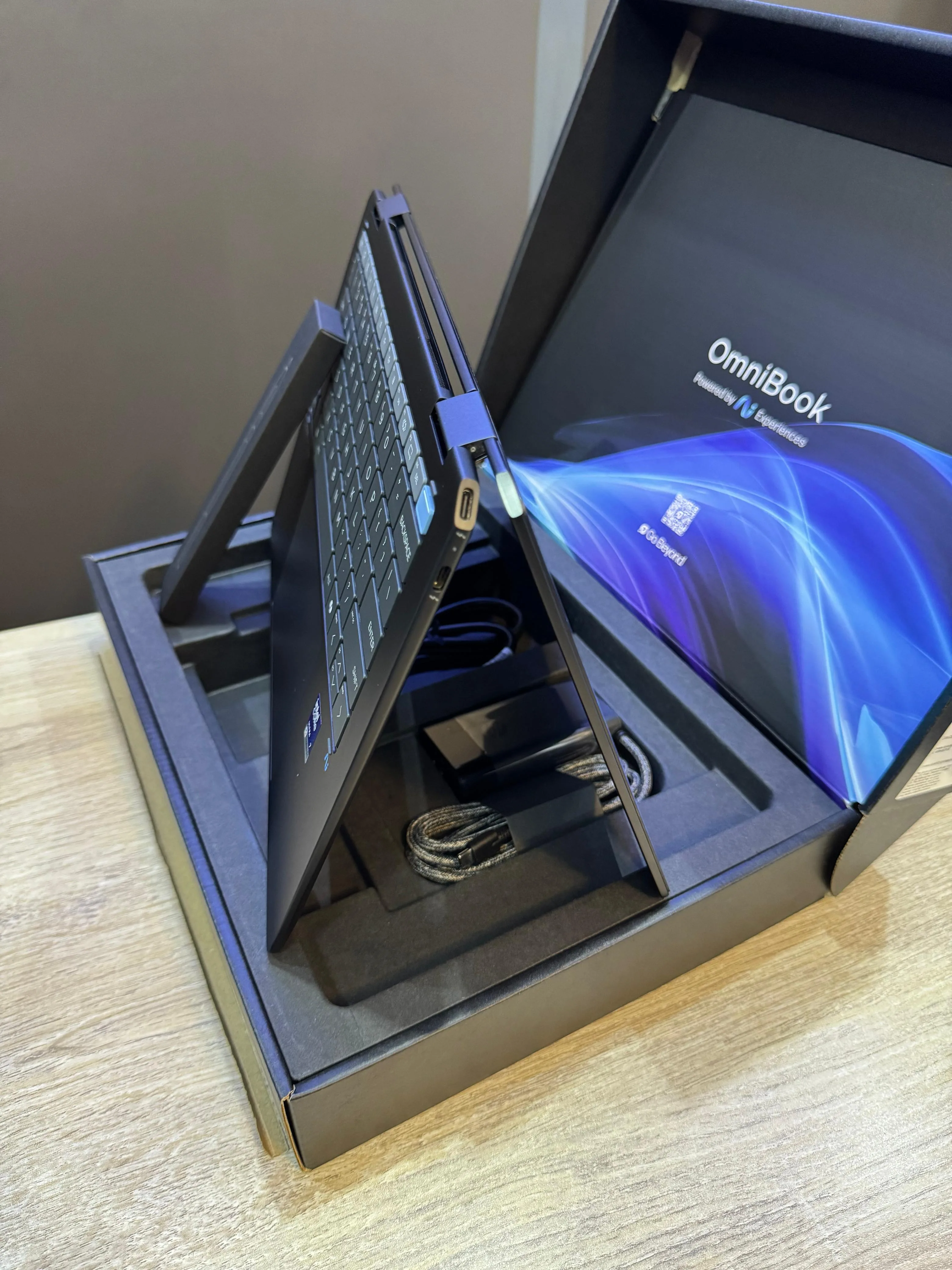 HP OmniBook Ultra Flip 14 ULTRA 7