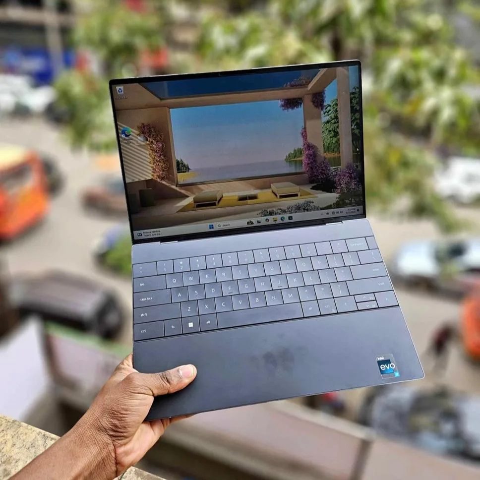 Dell XPS 13 Plus 9320 Touch – Intel Core i7 12th Gen (16GB RAM / 512GB SSD)