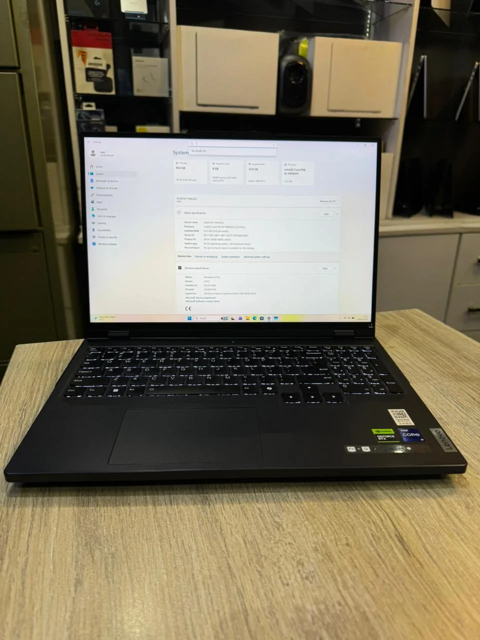 Lenovo Legion core  i9 14th Gen 32GB 1TB RTX 4060 8GB