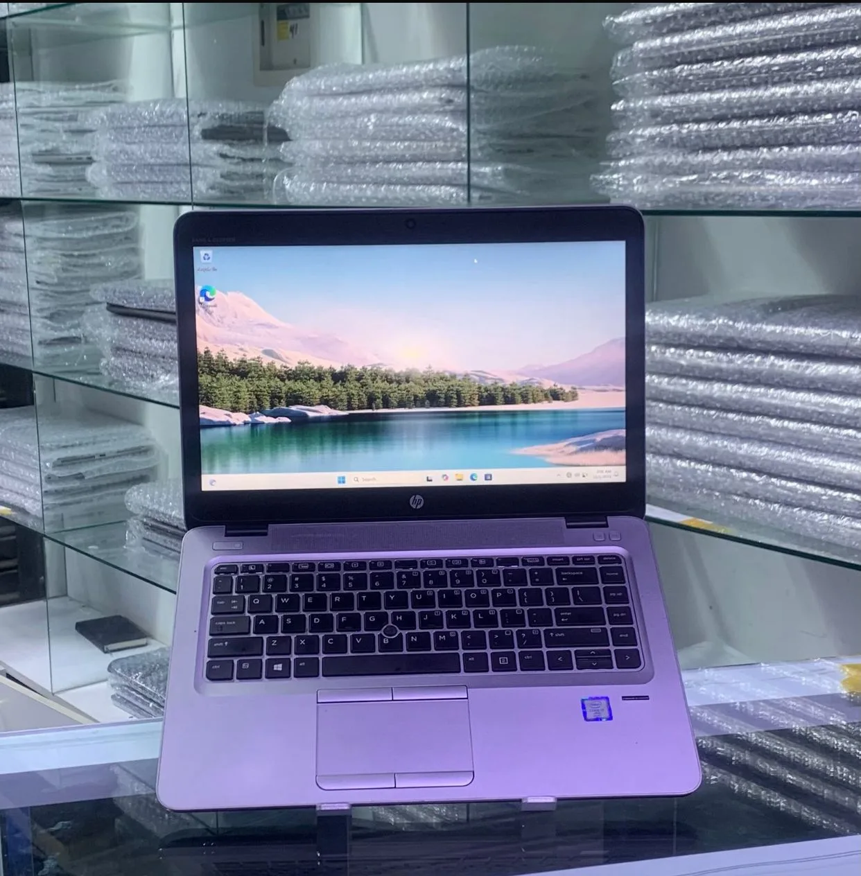 HP EliteBook 840 G3 – Core i5 6th Gen | 8GB RAM | 256GB SSD