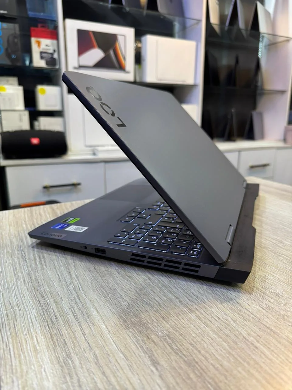 Lenovo LOQ 15 Core i7-13650H 32GB RAM 1TB SSD RTX 4050 6GB 144Hz