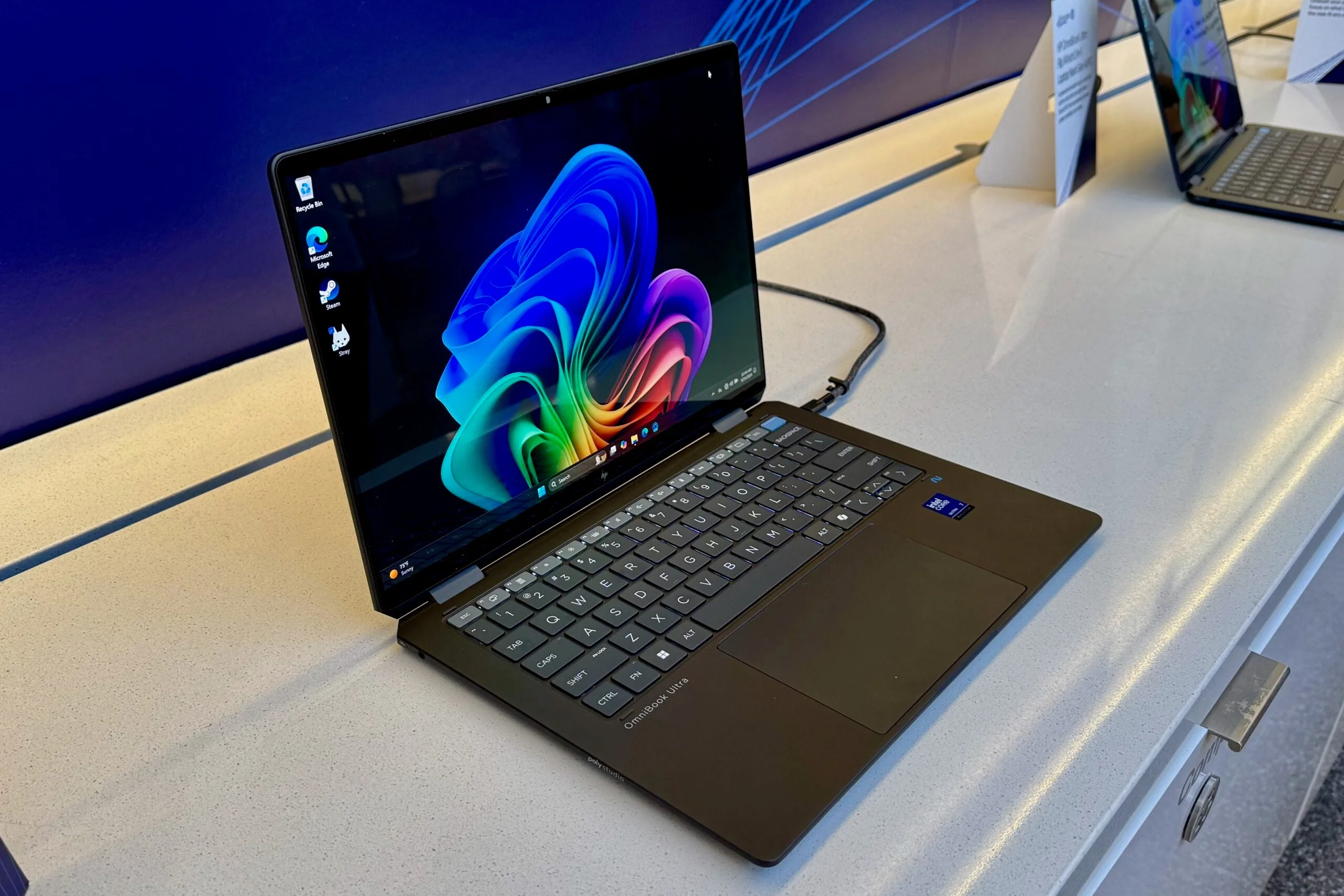 HP OmniBook Ultra Flip 14” – Core Ultra 7 | 32GB RAM | 1TB SSD | 3K Touch Display + Stylus Pen