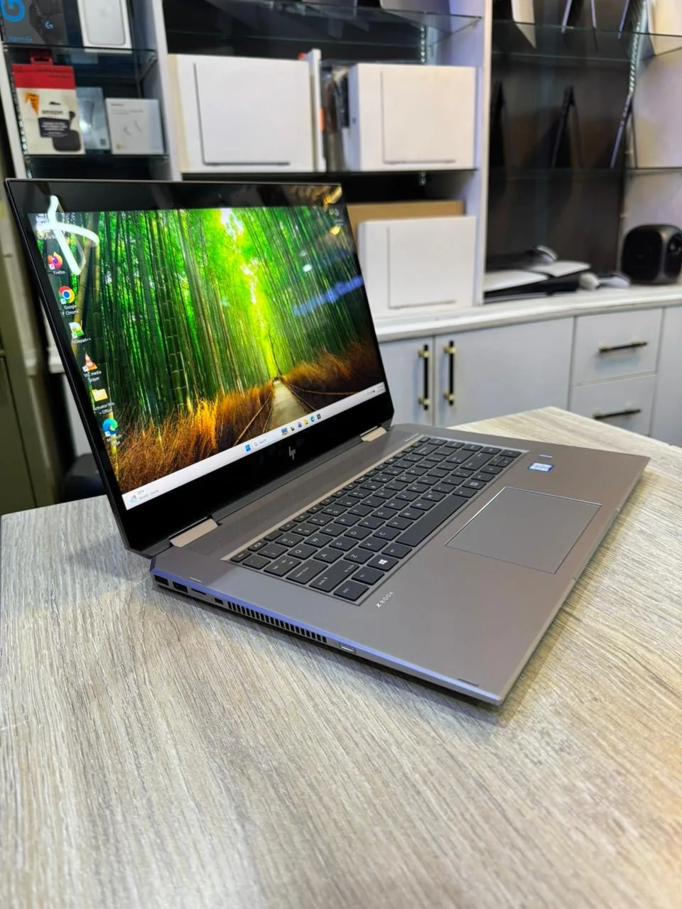 HP ZBook Studio G5 x360 – Intel Core i7 9th Gen 16 GB 512 4GB  NVIDIA P1000