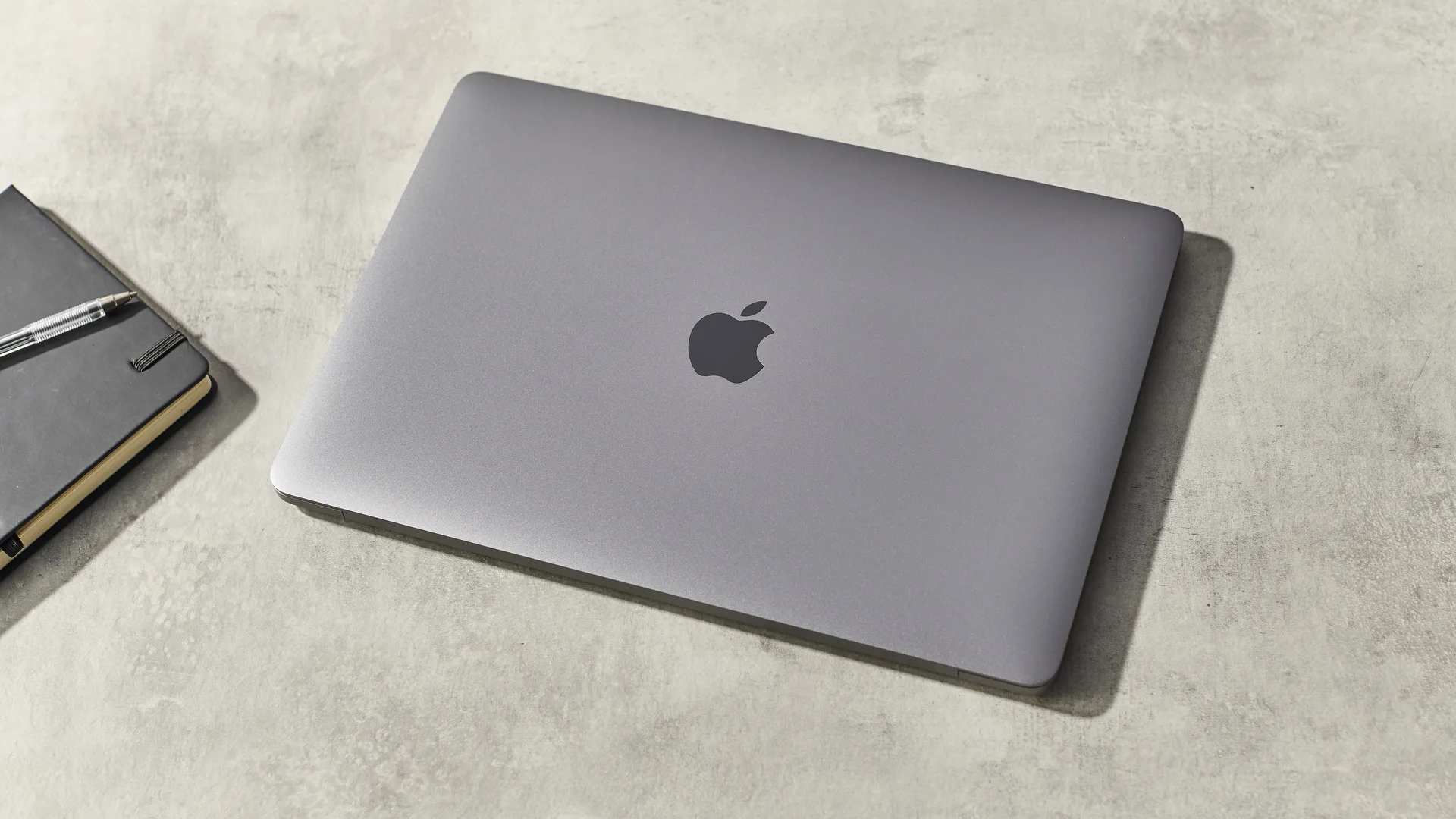MacBook Pro M1 (2020) – 13” Retina Display | 16GB RAM | 256GB SSD Price: KSh 86,000