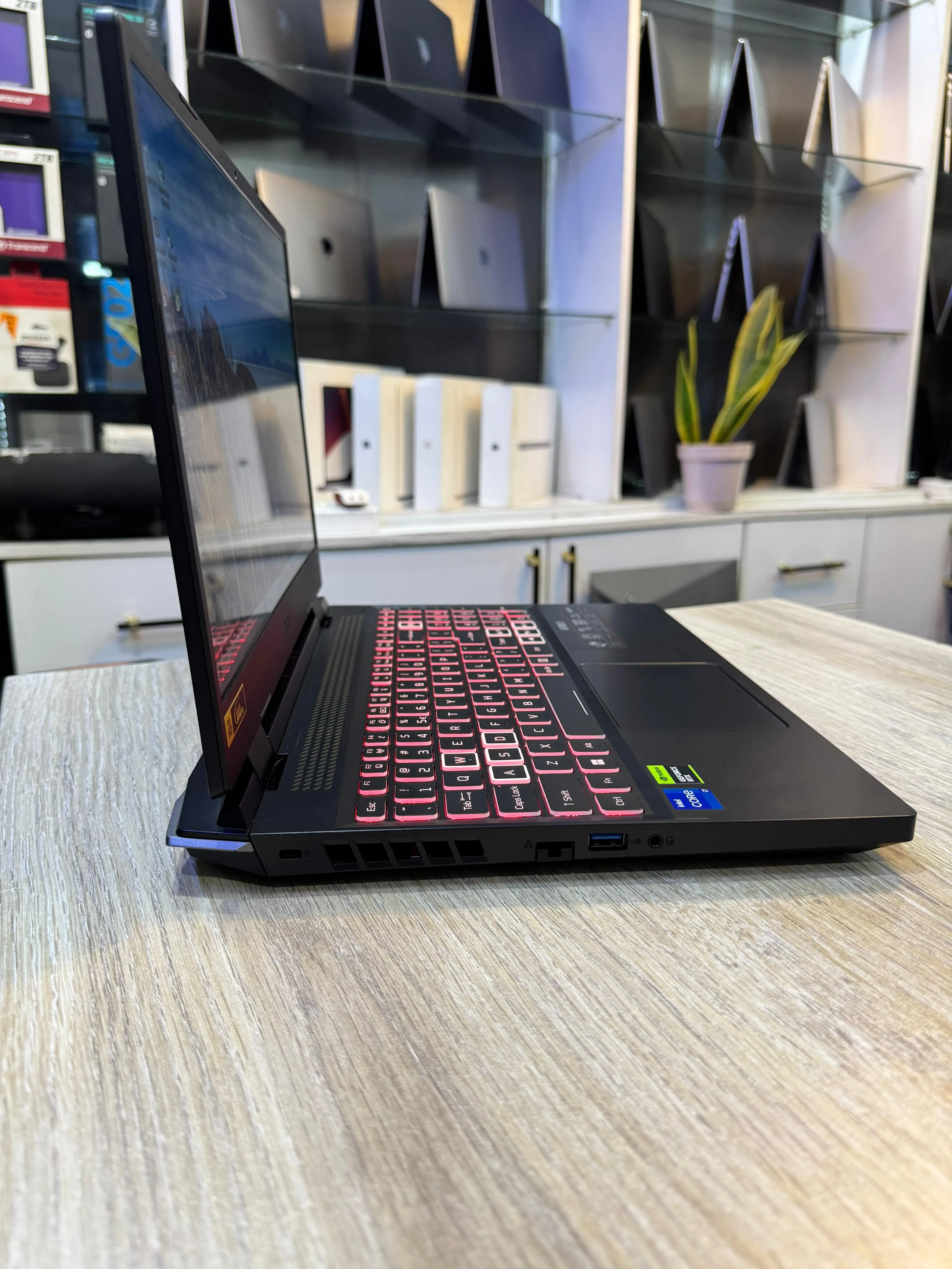 Acer Nitro 5 Core i7 12th Gen 16GB RAM 1TB SSD RTX 4050 6GB 144Hz Gaming Laptop