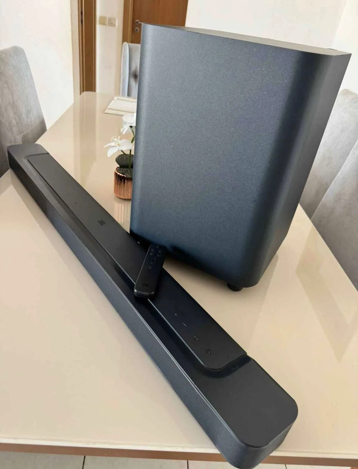 JBL Bar 500 Soundbar with Wireless Subwoofer (5.1 Channel, Dolby Atmos)