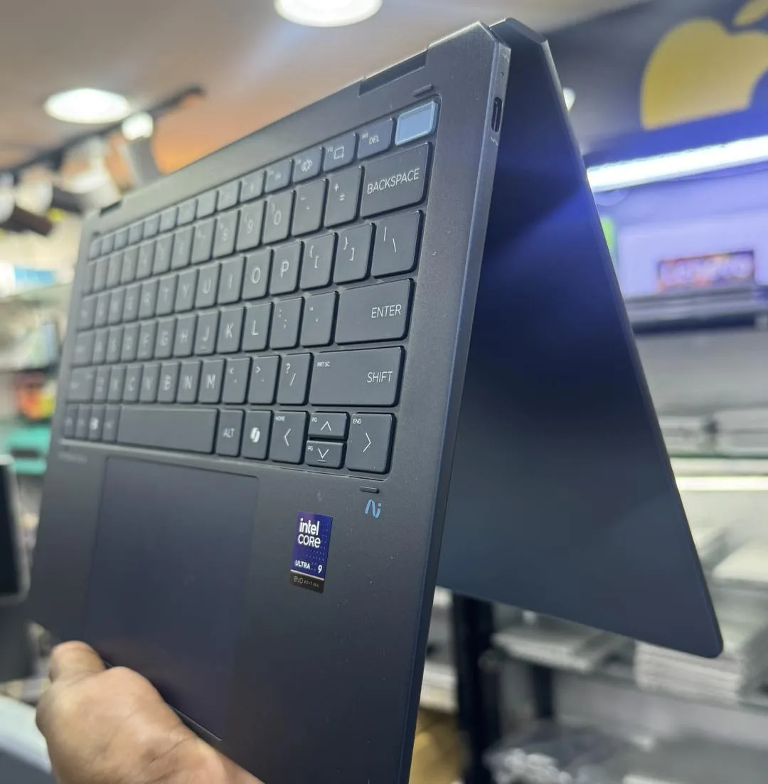 HP OmniBook Ultra Flip 14” – Core Ultra 9 | 32GB RAM | 2TB SSD | 3K Touch Display