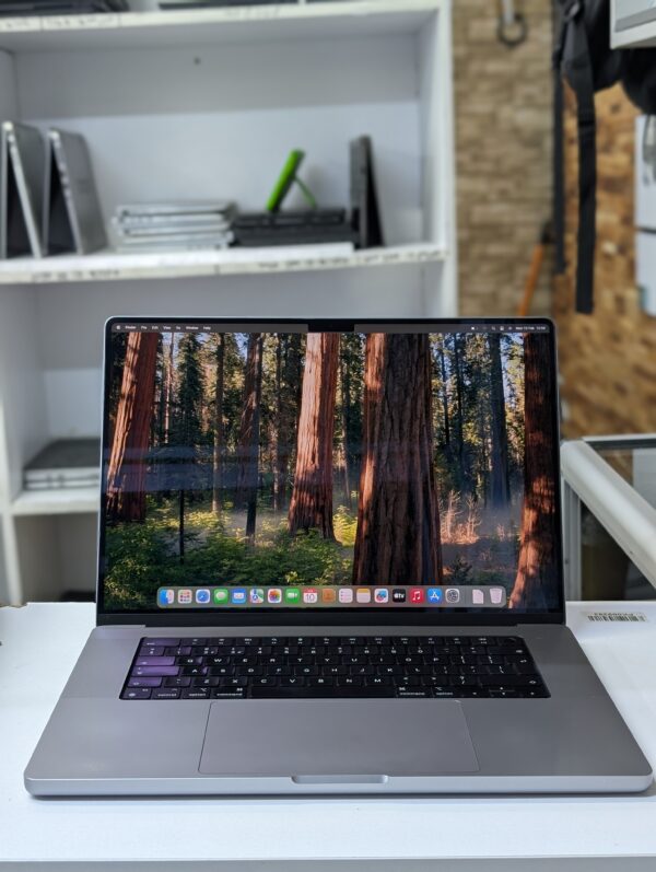 MacBook Pro 16" (2019, A2141) i7 16GB 512GB SSD 4GB VGA | Apple Laptop 