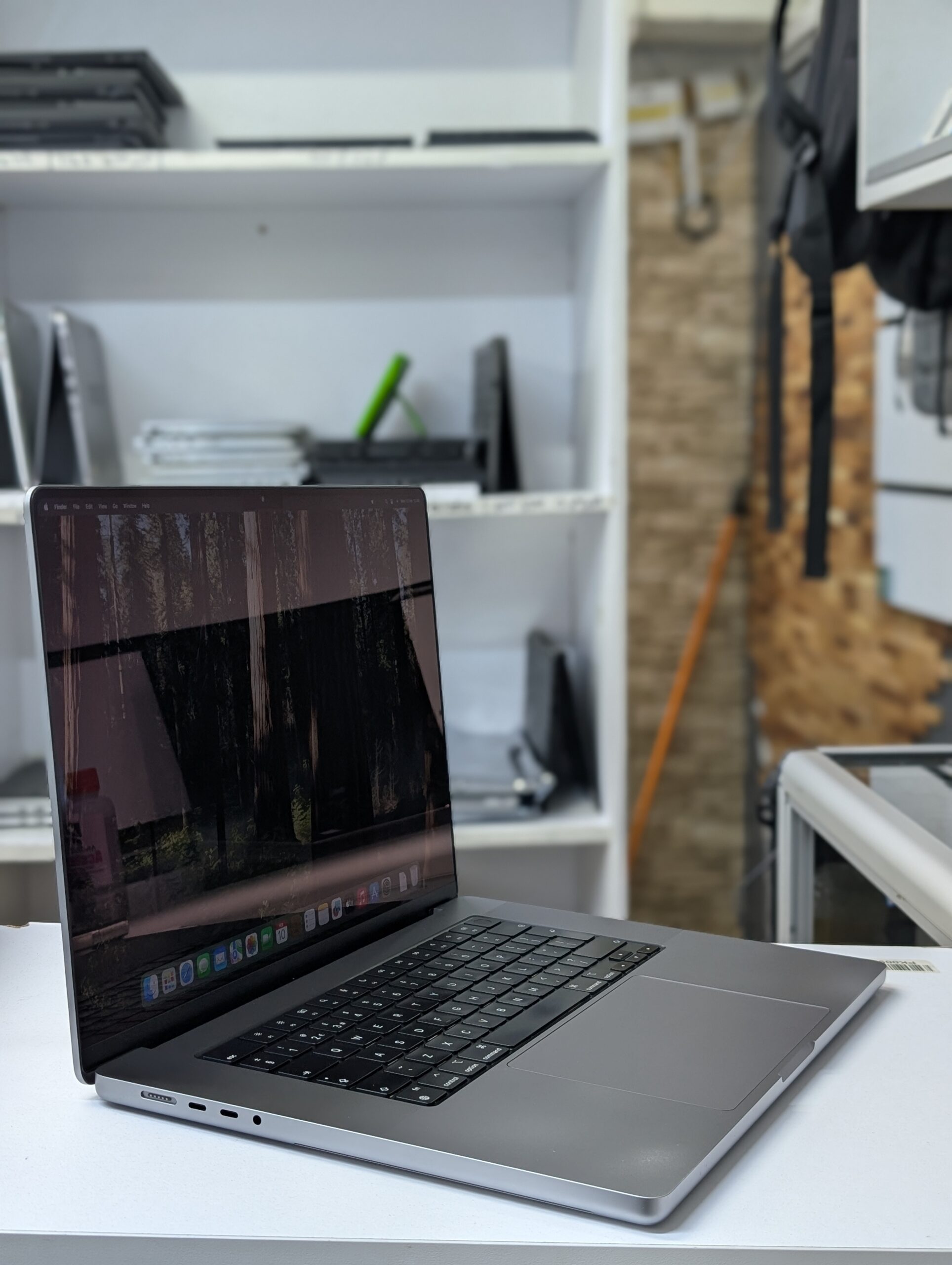 MacBook Pro 16" (2019, A2141) i7 16GB 512GB SSD 4GB VGA | Apple Laptop 