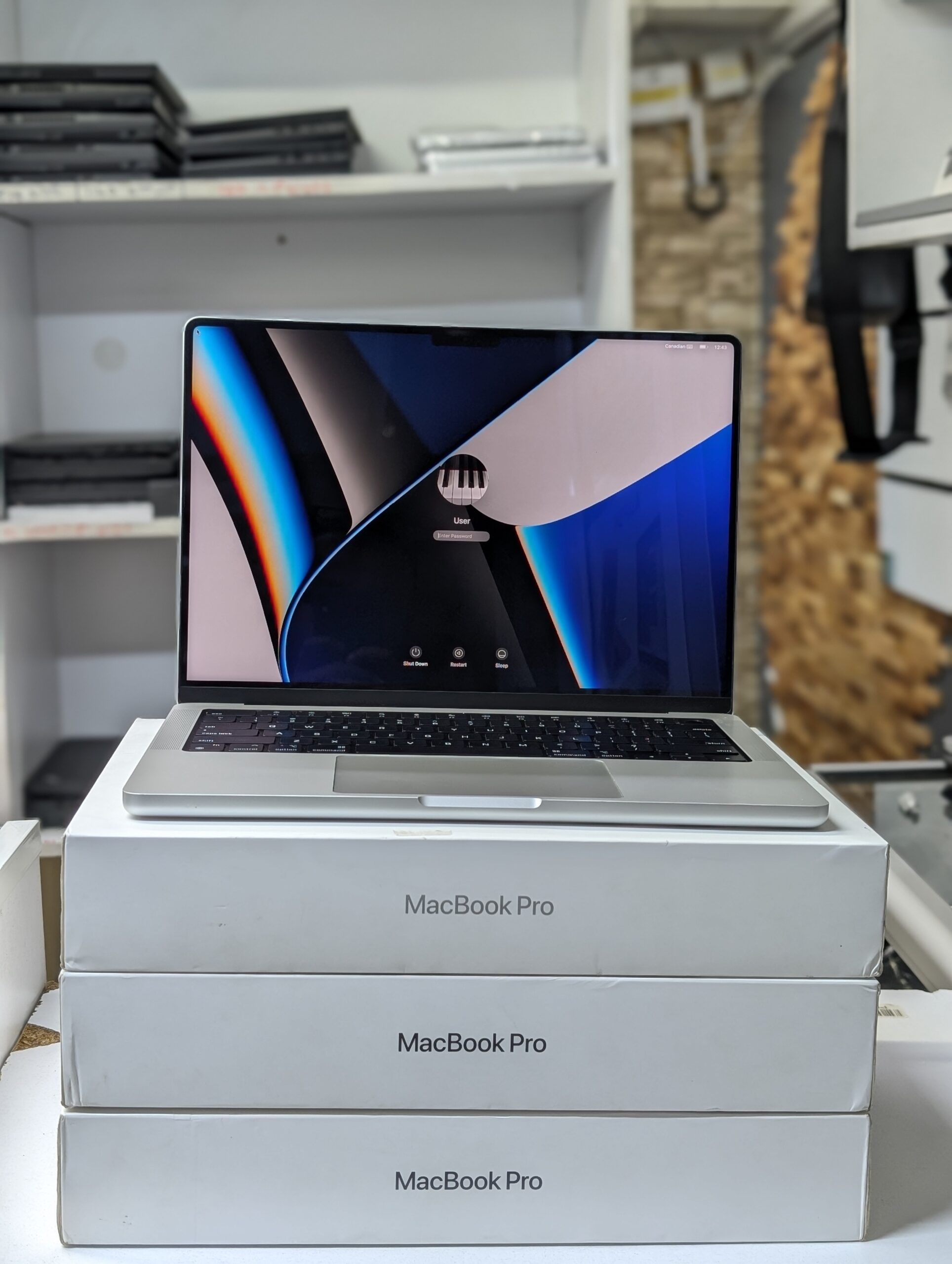Apple MacBook Pro 14" (2021, A2442) | M1 Pro Chip | 16GB RAM | 1TB SSD | Blends Technology Kenya