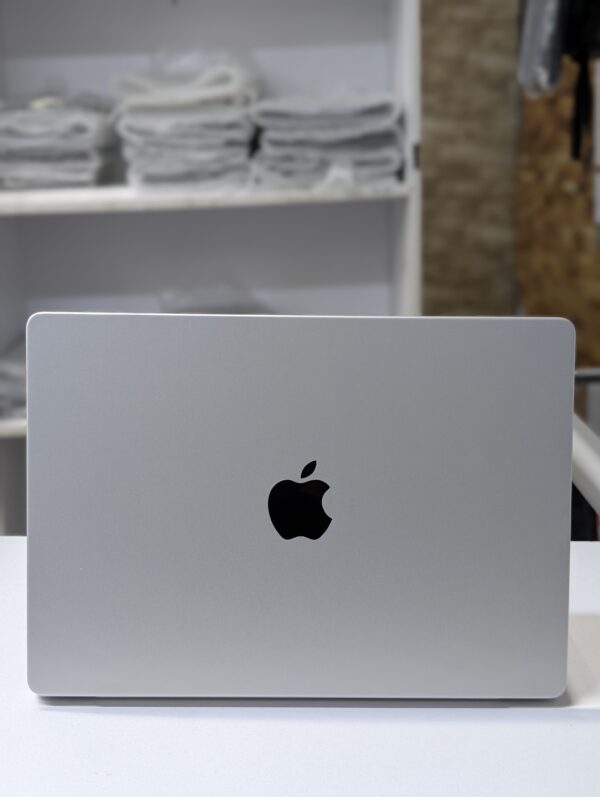 MacBook Pro (2021, A2442) – Apple M1 Pro | 16GB RAM | 512GB SSD | 14-inch Retina
