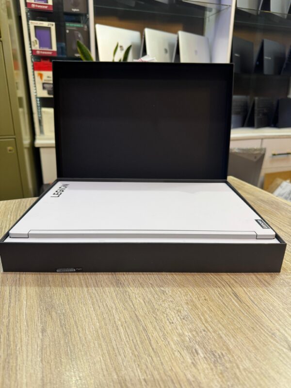 Lenovo Legion Pro 7i 16″ – 14th Gen Intel Core i7-14700HX · 32GB RAM · 1TB SSD · RTX 4070 8GB