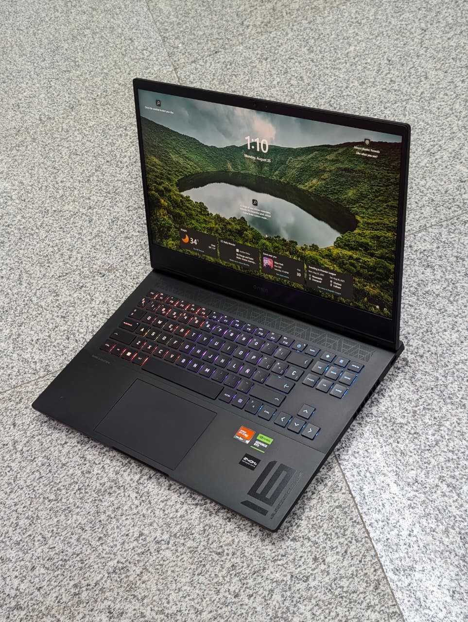 HP OMEN 16 Gaming Laptop | AMD Ryzen 9 7940HS | 16GB RAM | 1TB SSD | RTX 4070 8GB | 240Hz 2K Display