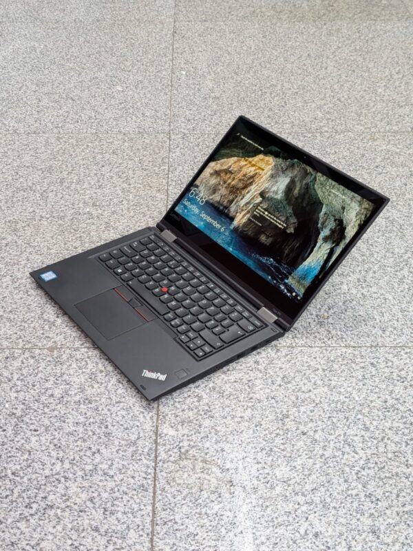 Lenovo Yoga 370 X360 | Core i5 7th Gen | 8GB RAM 256GB SSD | 13.3" Touchscreen EX-UK Laptop