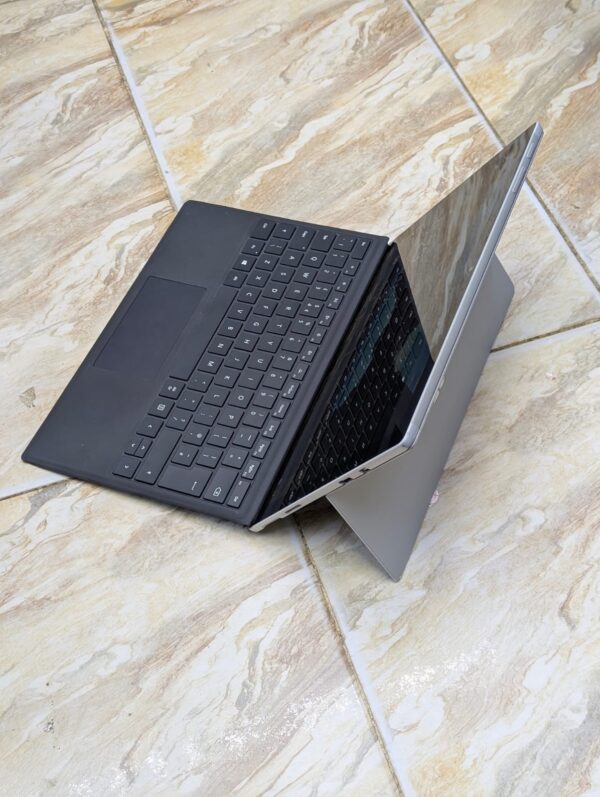 Microsoft Surface Pro 5 | Core i5 7th Gen | 8GB RAM 256GB SSD | 2K Touch Display