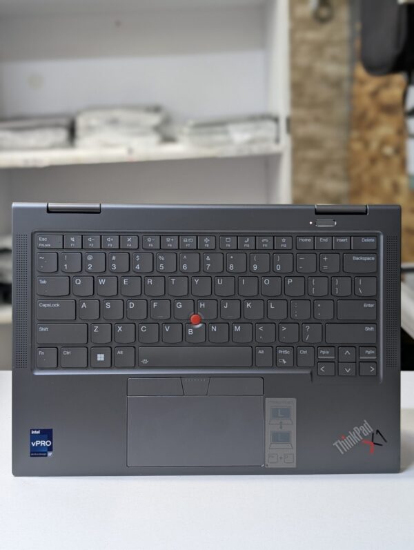 Lenovo X1 Yoga 11th Gen Core i7 32GB  512 GB Touchscreen 2-in-1 EX-UK