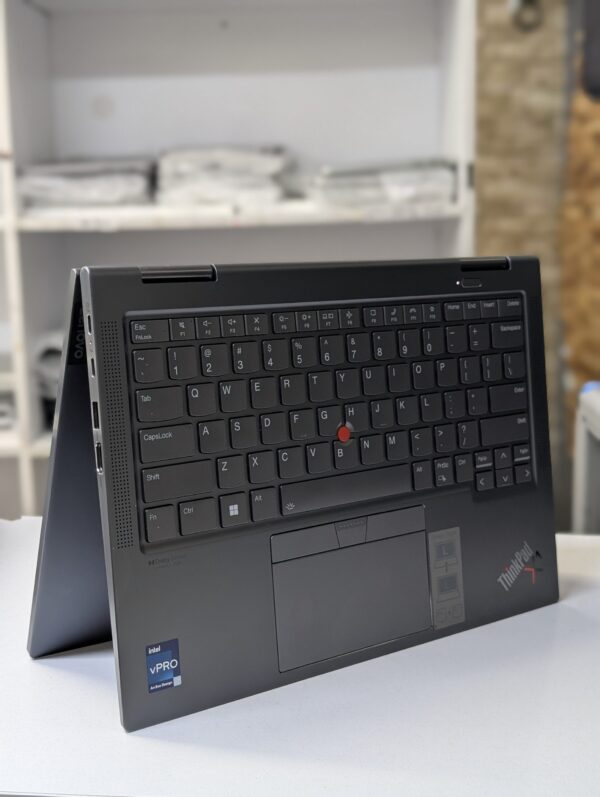 Lenovo X1 Yoga 11th Gen Core i7 32GB  512 GB Touchscreen 2-in-1 EX-UK